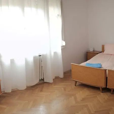 Sun & Light Downtown Apartment Sofia