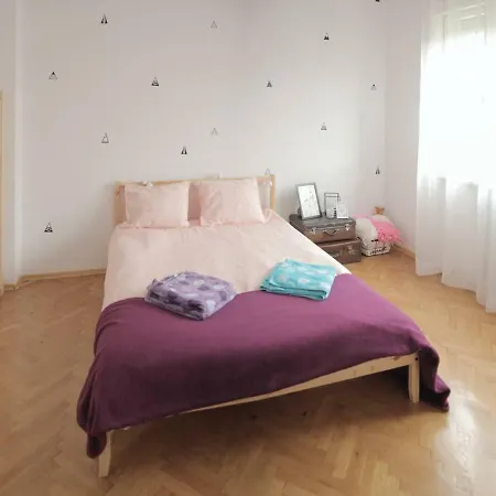 Sun & Light Downtown Apartment Sofia